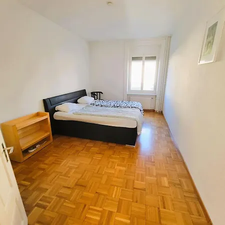 3 Center Flat, Hb Konrad Zürich